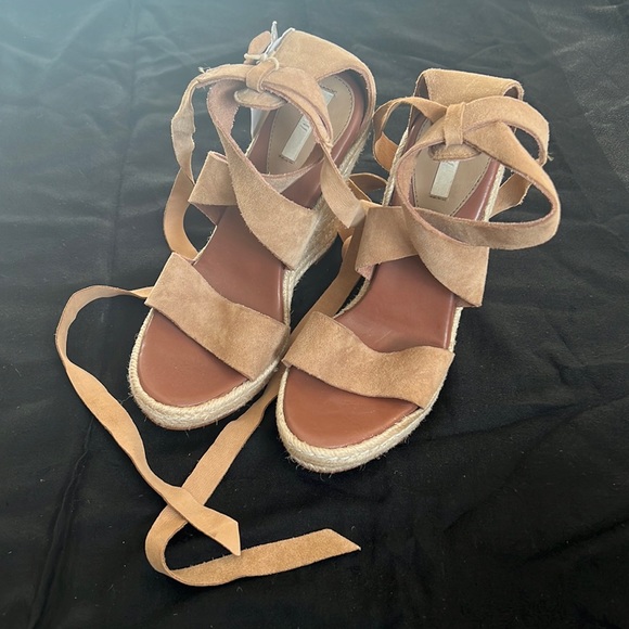 New H&M Real Suede wedge sandals - Picture 1 of 3